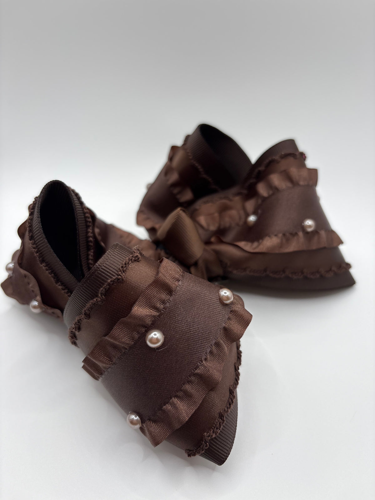 5” Brown Ruffle & Moonstitch